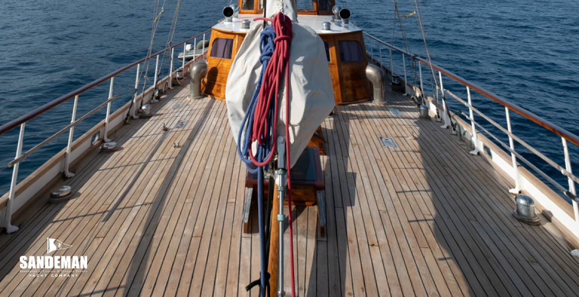 View aft from foredeck