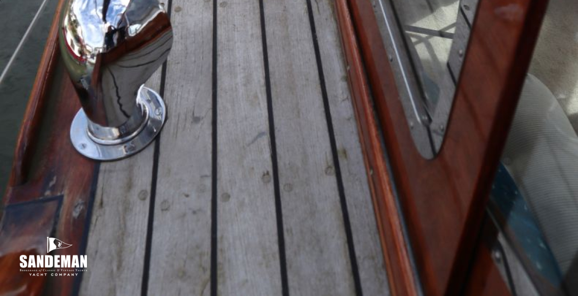 Port sidedeck