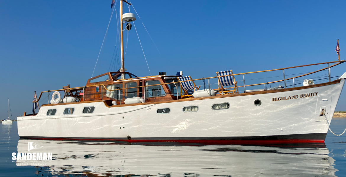 yacht