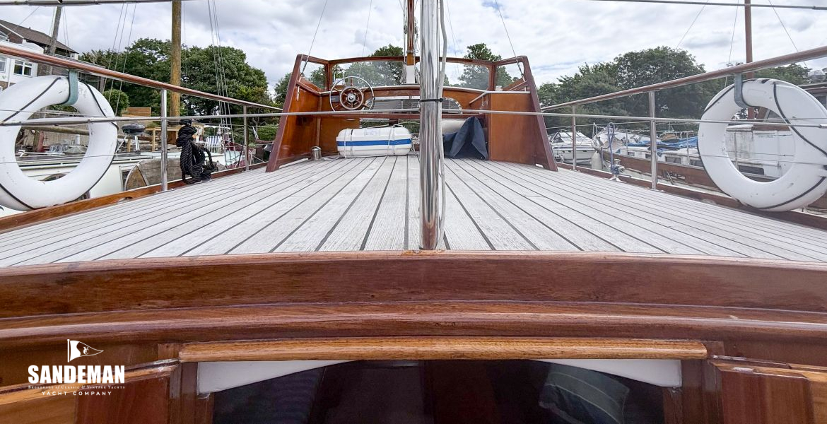 View forward over aft deck