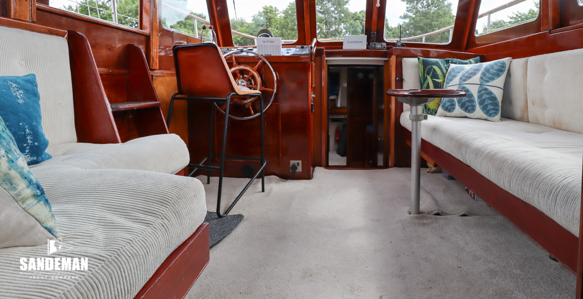 Deckhouse view forward
