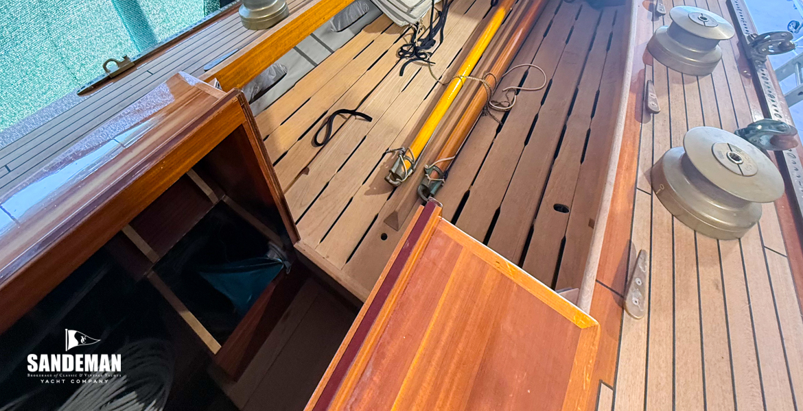 Cockpit view aft
