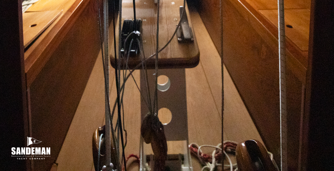 Saloon view aft