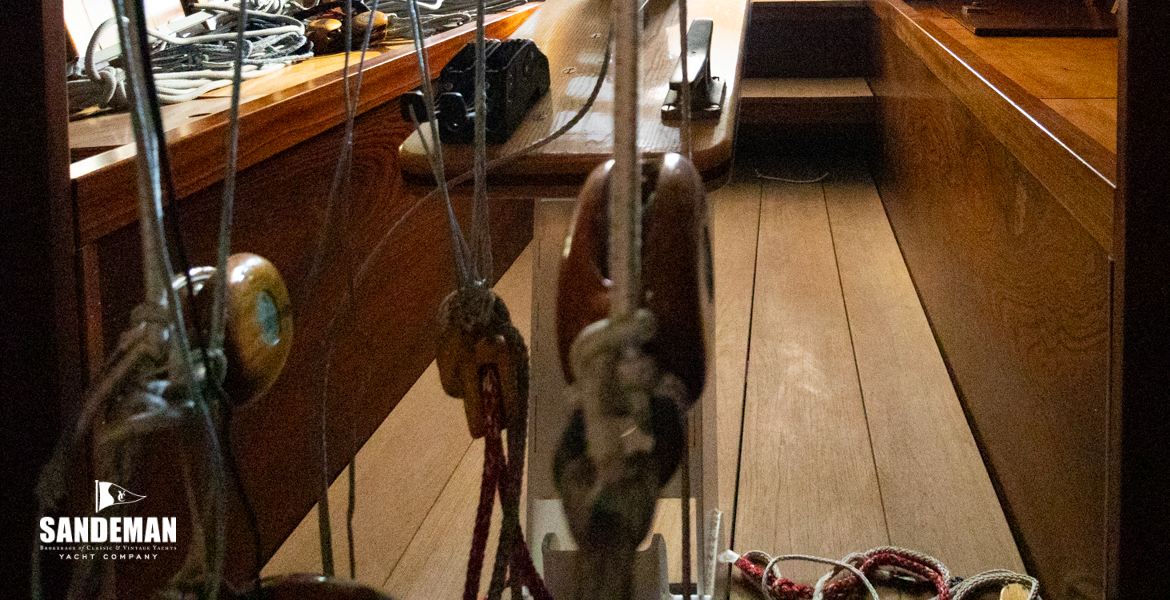 Saloon view aft