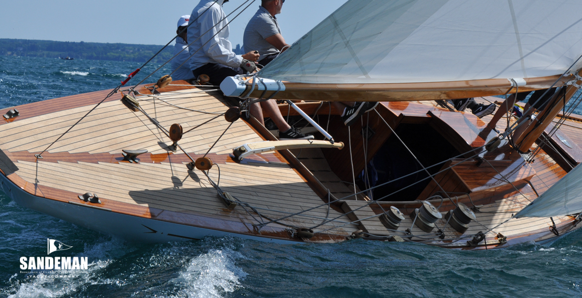 Starboard quarter [Photo: Ron Valent/ The Classic Winch Company]
