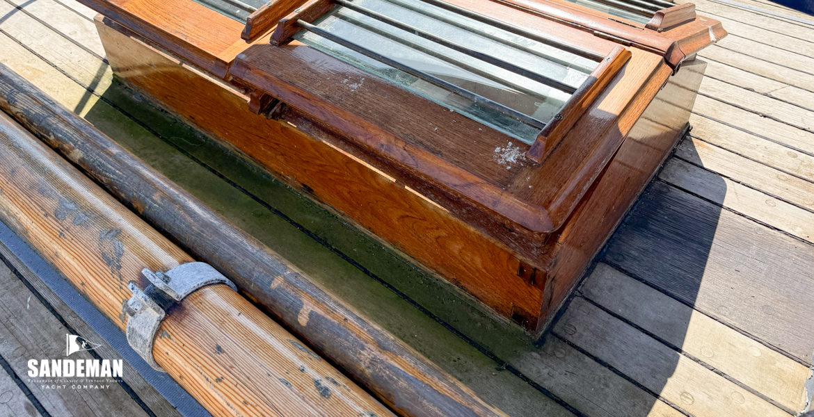 Saloon skylight