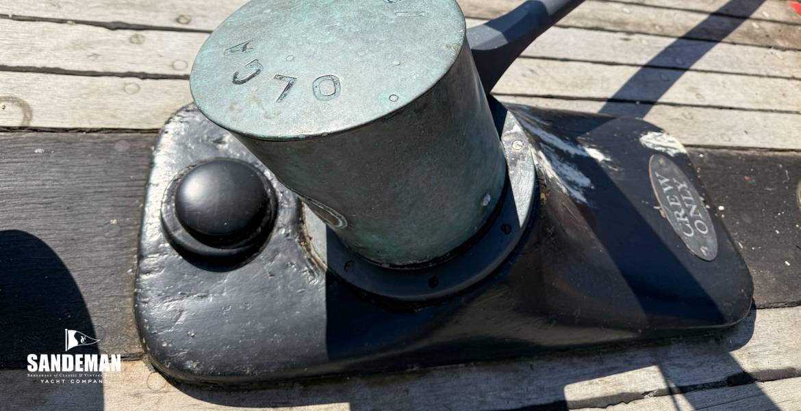 Rudder head