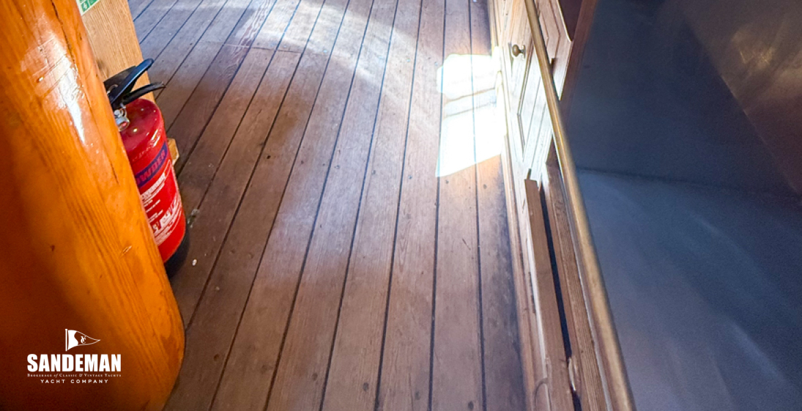 Forward accommodation