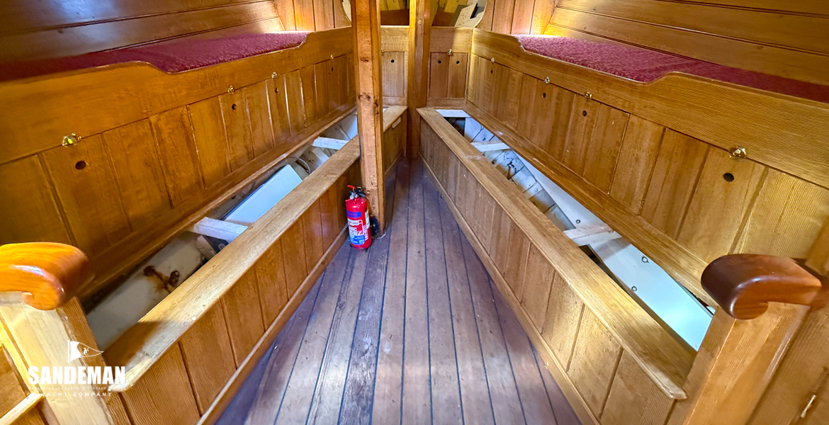 Forward accommodation