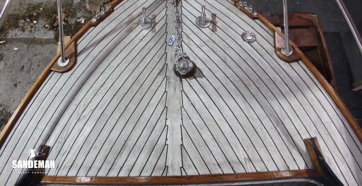 06Foredeck.jpg