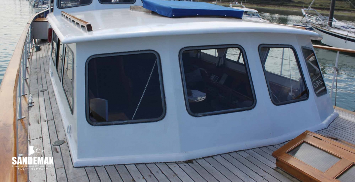 08Deckhouse.jpg