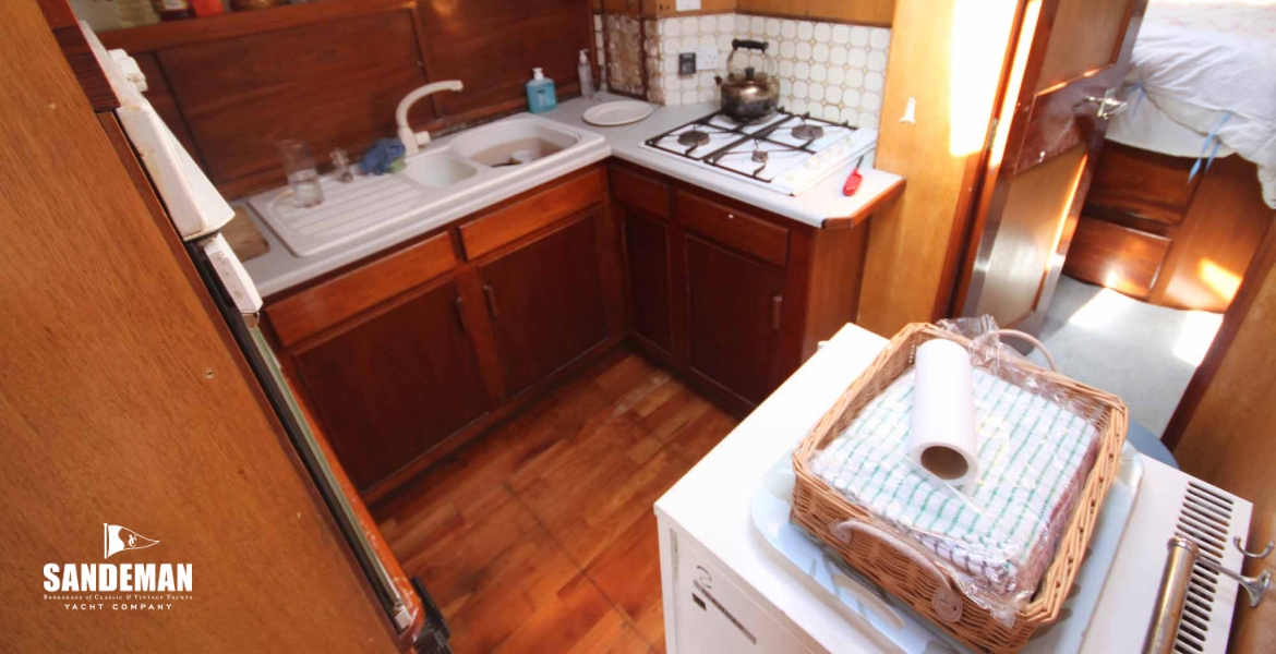 17Galley.jpg