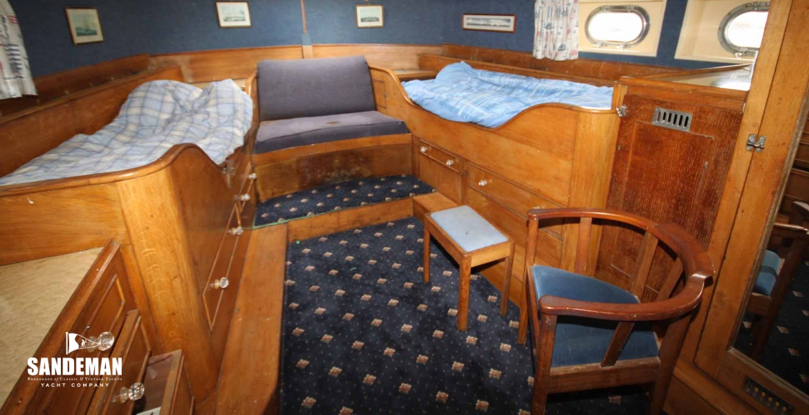 18Aftcabin.jpg