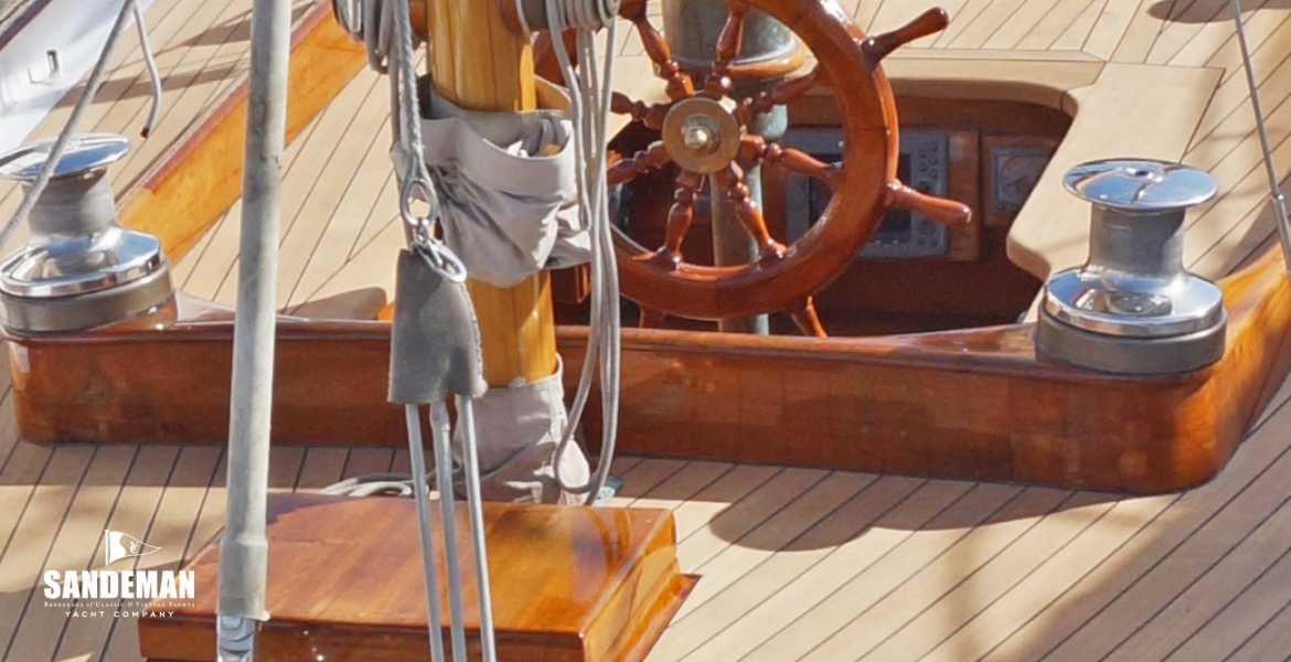 18Mizzenandhelm.jpg