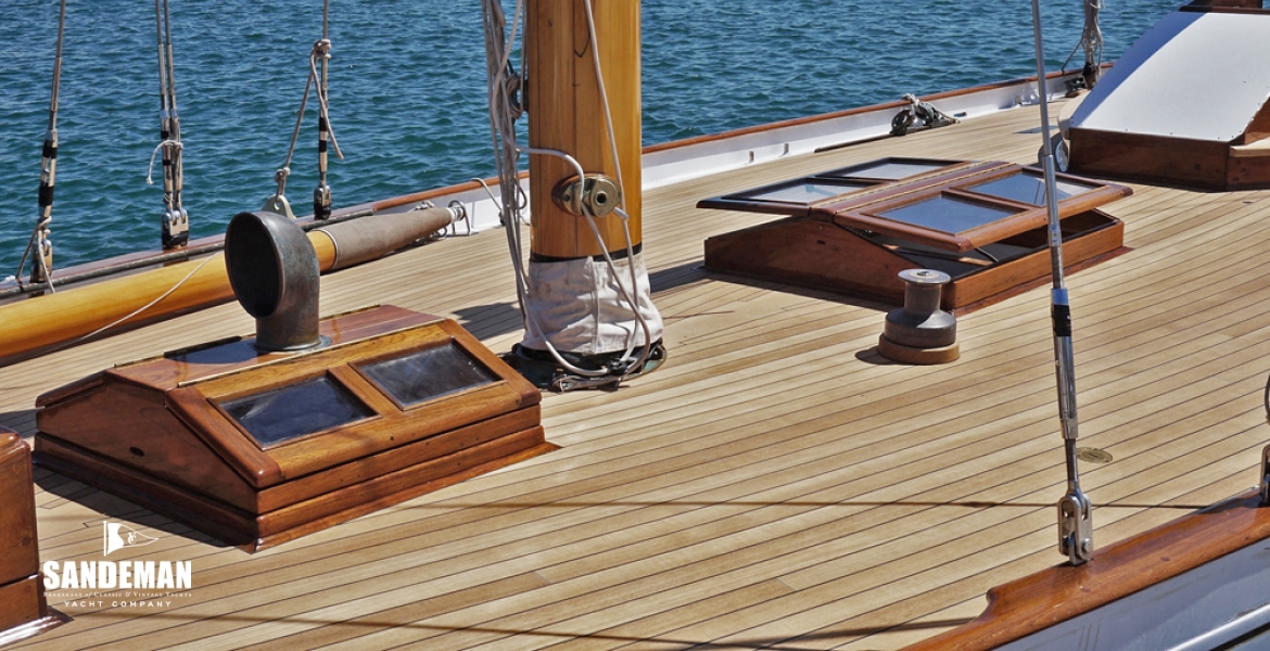 08Middeck.jpg