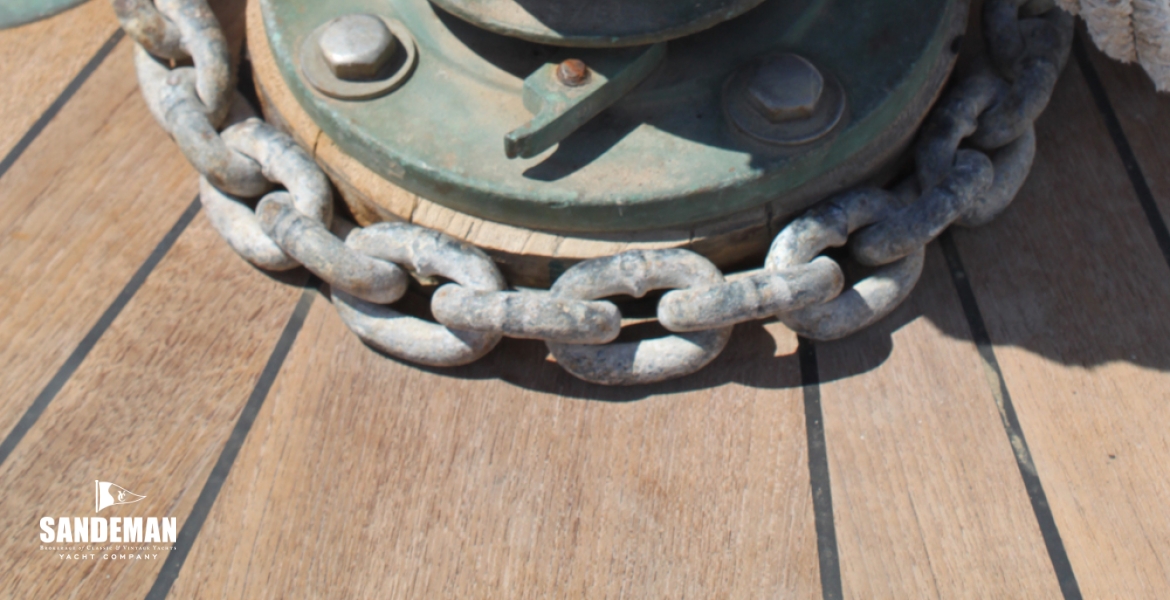 33Windlass.jpg