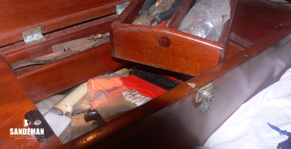 40ToolBox-open.jpg