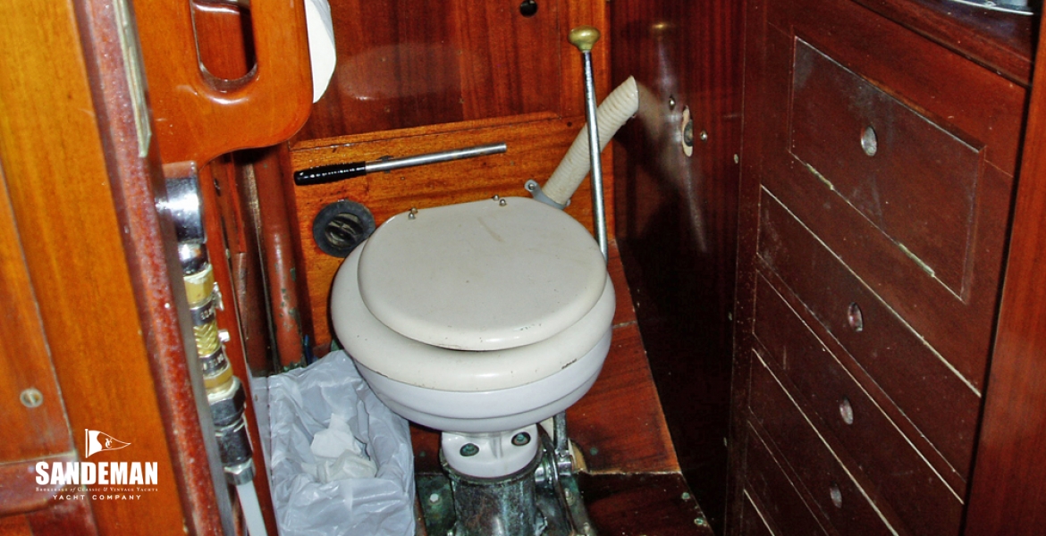 36Headandbasin.JPG