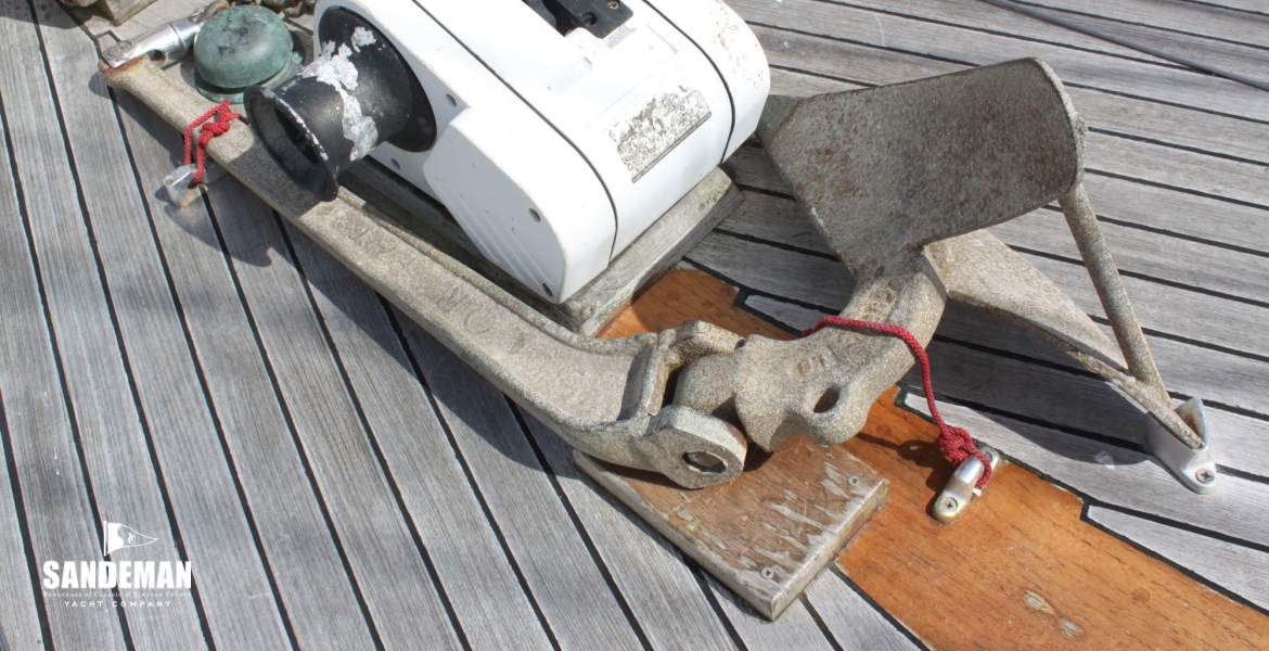 12Windlass.JPG