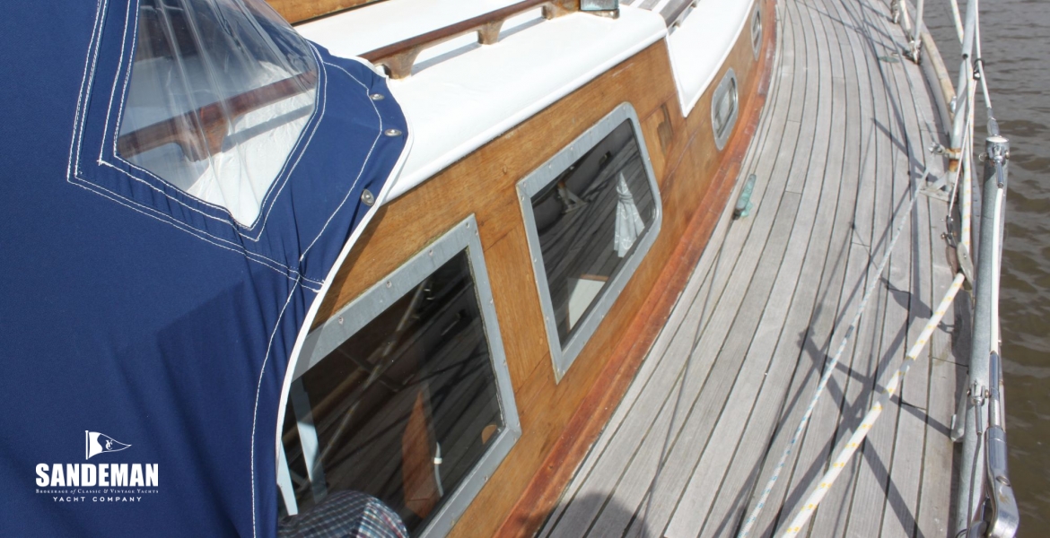 09Vovercoachroof.JPG