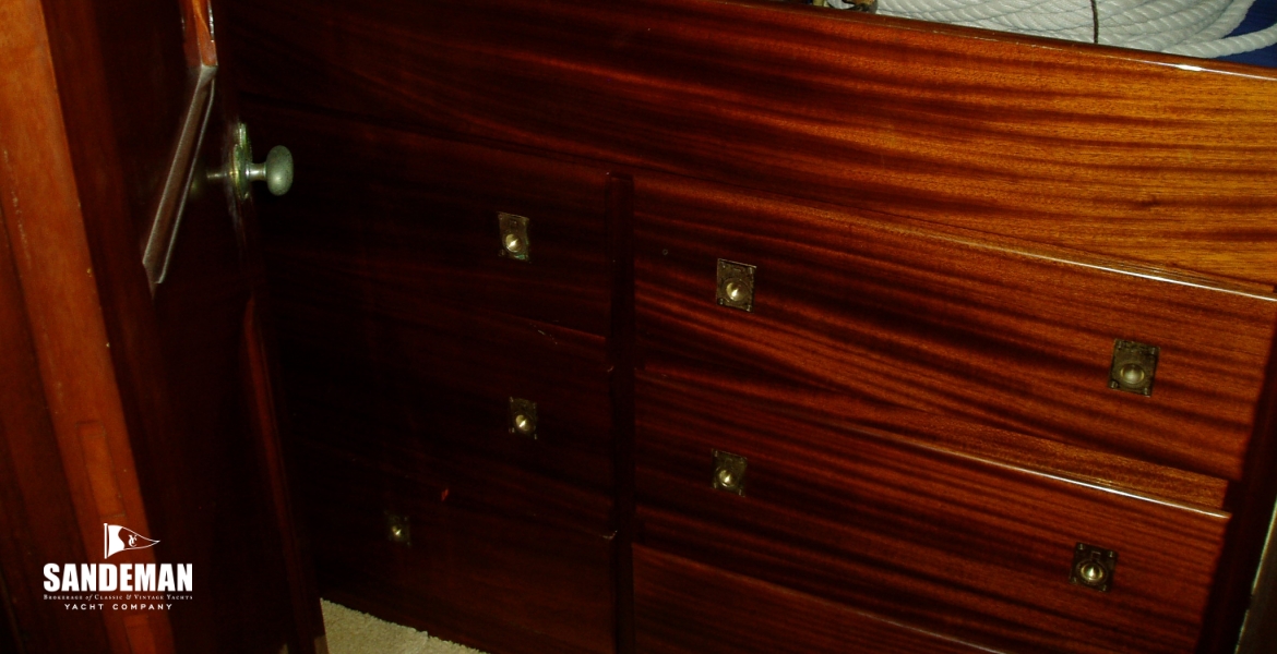 29Cabindetail.JPG