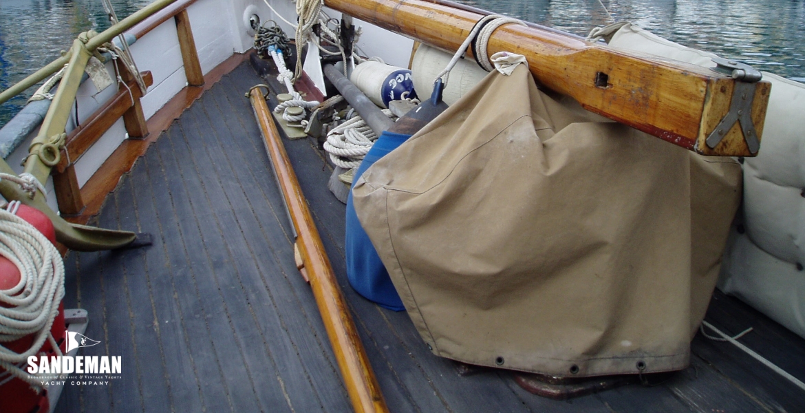11Foredeck.JPG