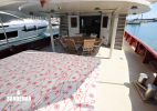 Sunbathing platform, and aft deck view fwd