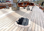 Foredeck view aft