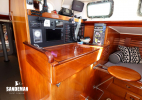 Nav station and quarter berth to starboard