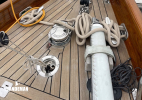 Foredeck details