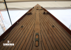 Foredeck view forward