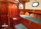 Saloon to starboard forward