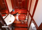WC Compartment to starboard