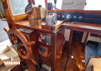 Helm and companionway to accommodation