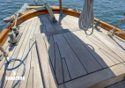 Aft deck and lazarette hatch