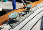 Mooring bollard