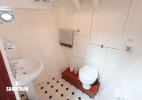 'No. 1' cabin en-suite