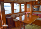 Saloon view aft to starboard