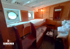 'No 3' twin bunks cabin to port