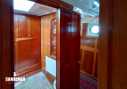 Forward to 2 x double guest cabins