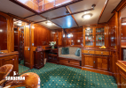 Saloon view to port [Photo: James Robinson Taylor]