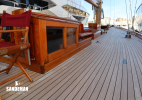 Starboard side deck view forward