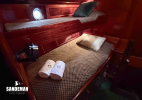 Guest twin bunk cabin to port, view forward