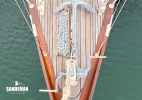 Foredeck from above