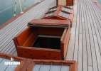 Companionway hatch to forward accommodation