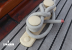 Mooring bollard cleat