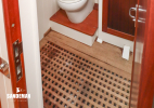 WC/ Shower compartment to port