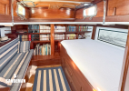 Owner en-suite double cabin view aft