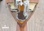 View aft at mast [Photo: James Robinson Taylor]