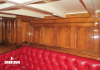 Saloon to starboard